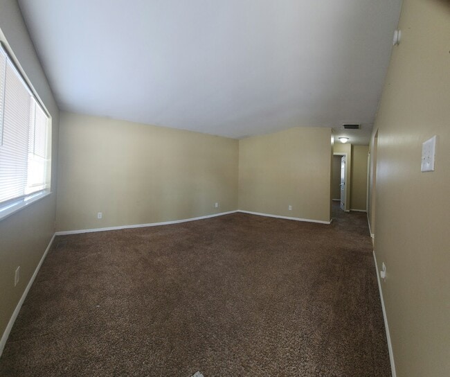 Building Photo - 5025 S Walcott St