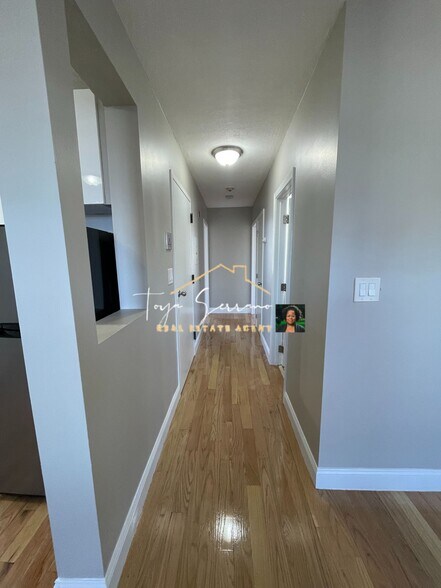 Building Photo - 67 Shawmut St