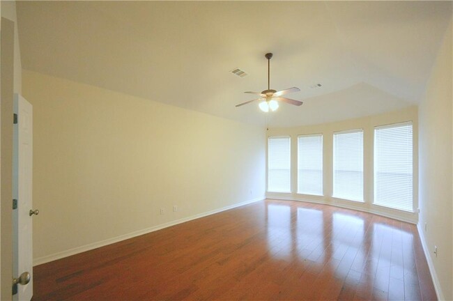 Building Photo - 4208 Park Vista Trail