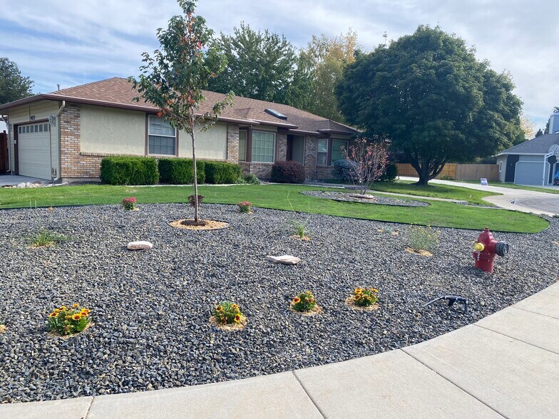 Building Photo - 9835 W Alliance Dr