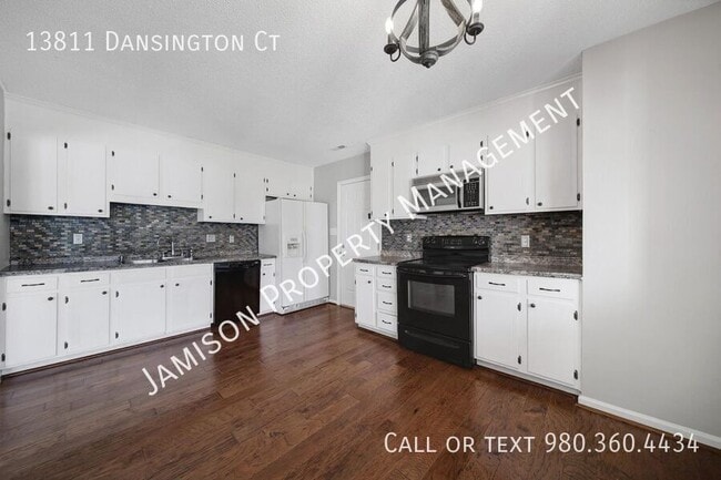Building Photo - 13811 Dansington Ct