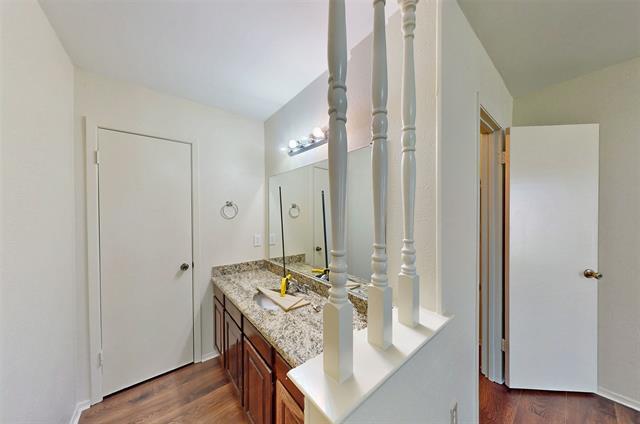 Building Photo - 5231 Barcelona Dr