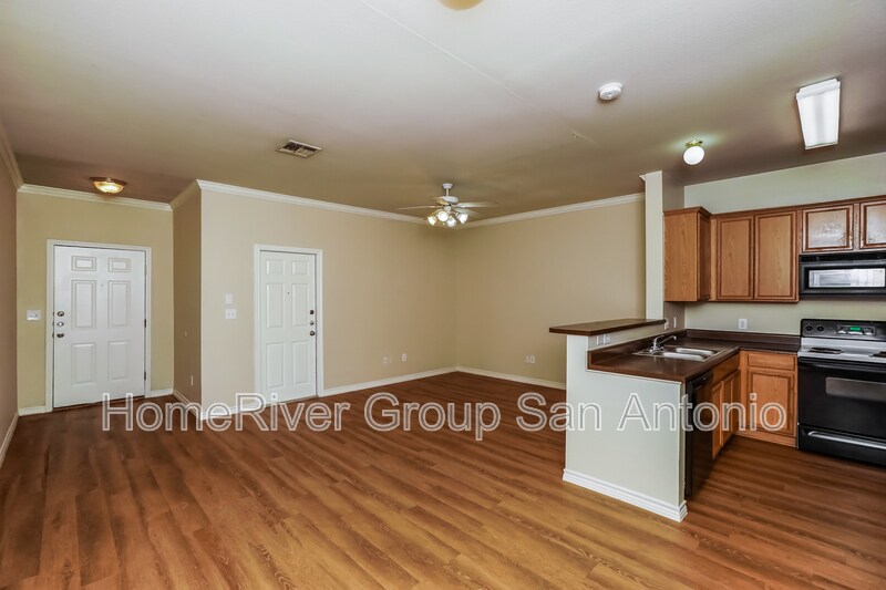 Building Photo - 7105 Tourant Rd