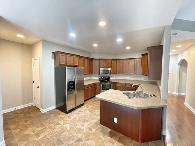Building Photo - 1320 Vantage Ct
