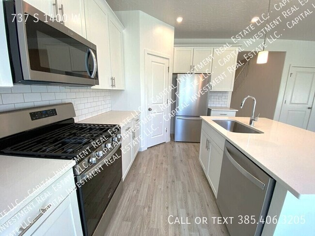 Building Photo - 737 S 1400 W