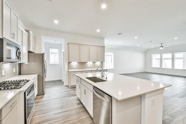 Building Photo - 14316 Yellow Hawthorn Ct
