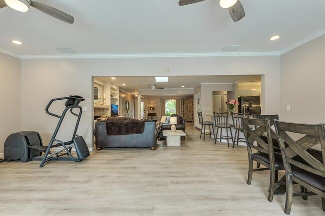Building Photo - 3002 Stardust Dr