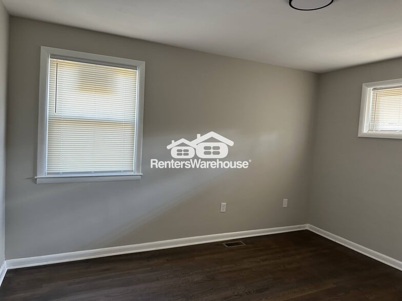 Building Photo - 1023 Cedarcroft Rd