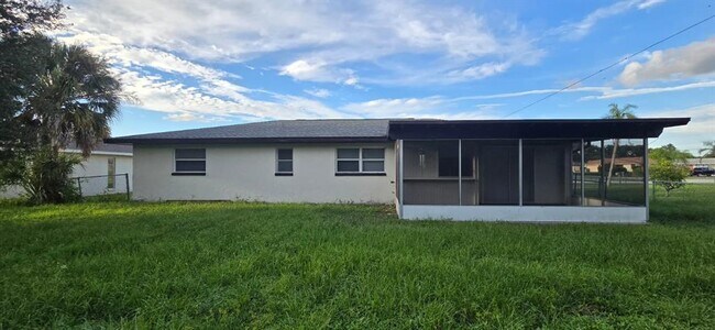 Building Photo - 21519 Eldred Ave