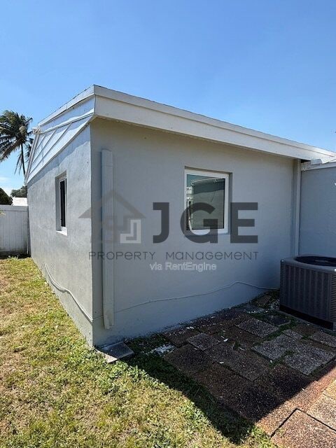 Building Photo - 6911 SW 12th St
