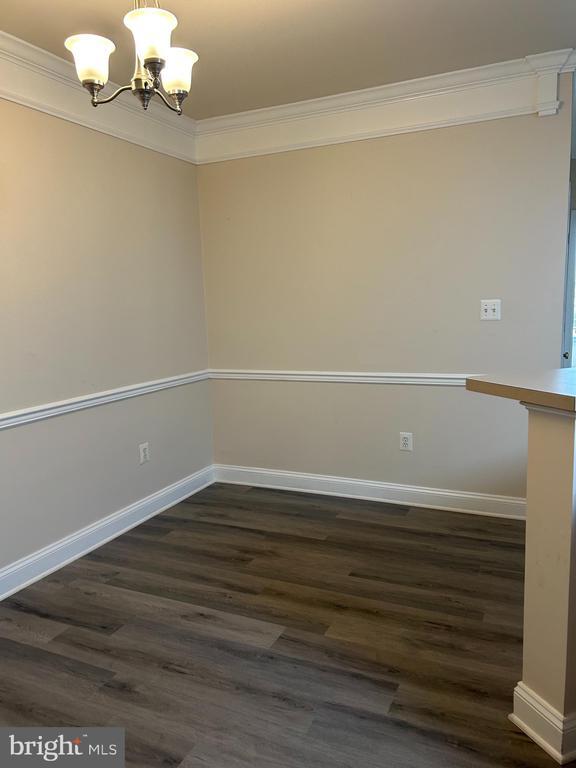Building Photo - 5900 Whaleboat Dr
