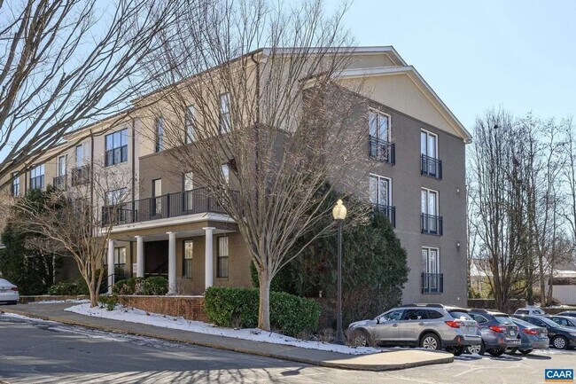 Building Photo - Fabulous 1BR condo in popular Walker Square