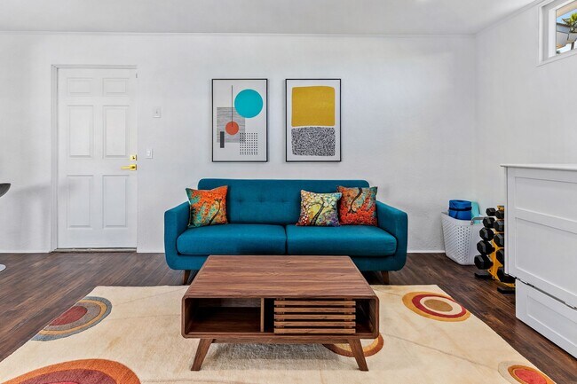 Building Photo - Desert Xscape - Pool, Jacuzzi, and Pet Friendly! (Monthly Only - No Long Term)