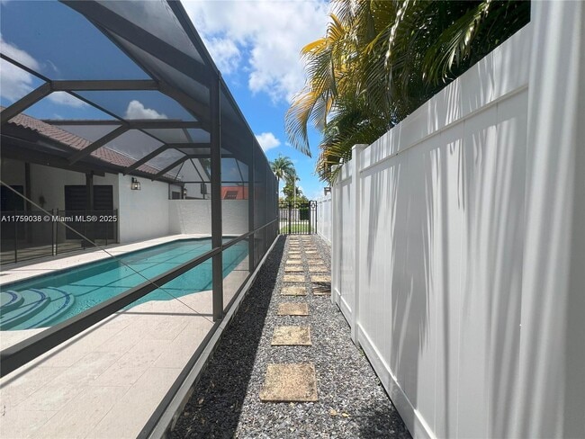 Building Photo - 8735 SW 54th St