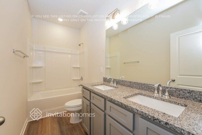 Building Photo - 72 Katherine St