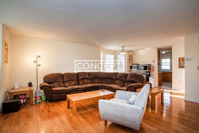 Building Photo - 5 Terrace St