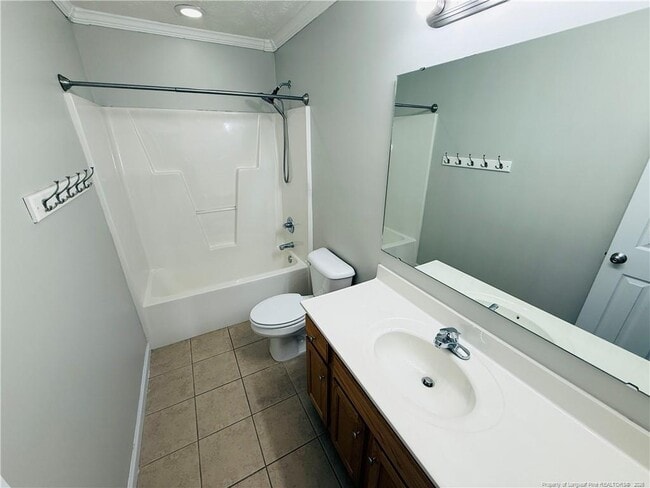 Building Photo - 84 Gloucester Ct