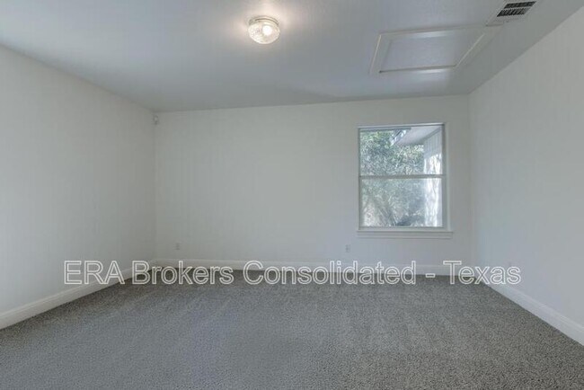 Building Photo - 994 Windmill Ranch Rd