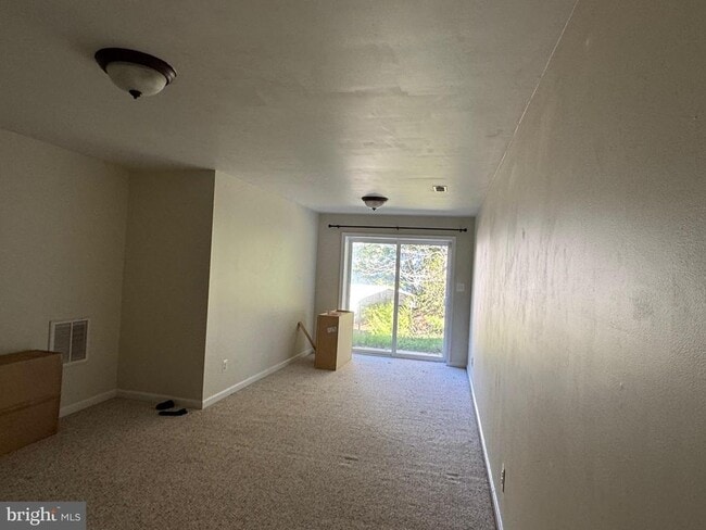 Building Photo - 12740 Great Ln