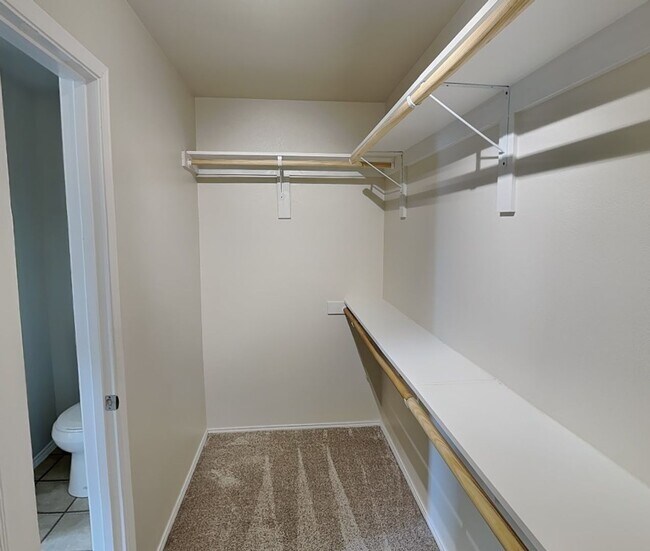 Building Photo - Welcome Home to Brookwood Park!