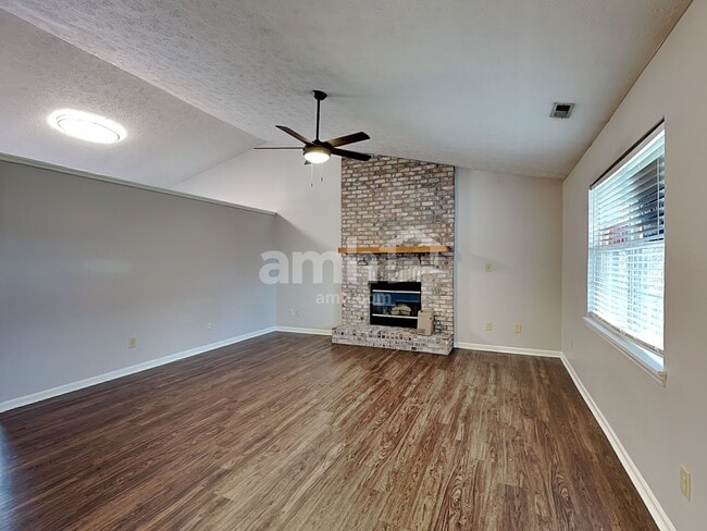 Building Photo - 489 E Quail Ridge Dr