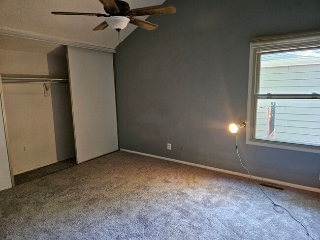 Building Photo - 3 BED 2 BATH IN AURORA