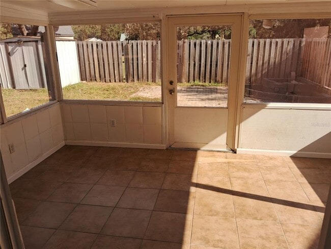 Building Photo - 15003 Deer Meadow Dr