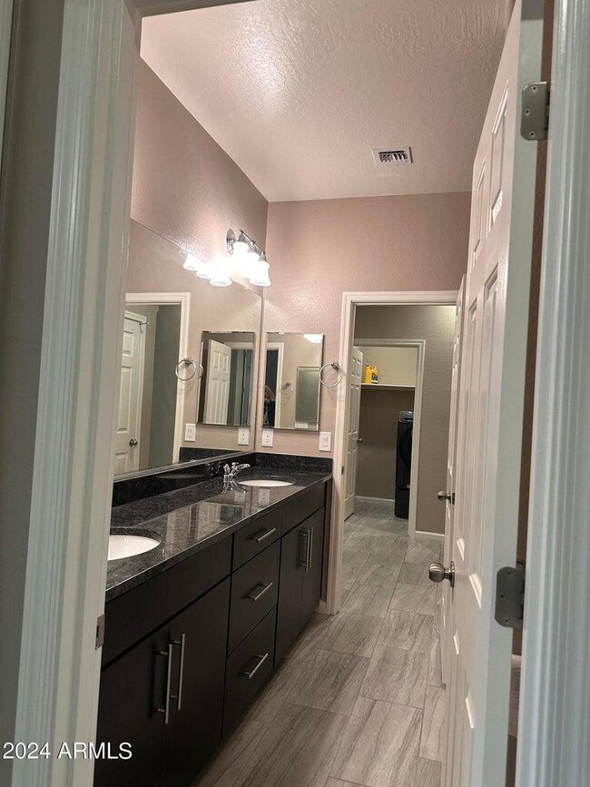 Building Photo - 3883 E Desert Broom Dr