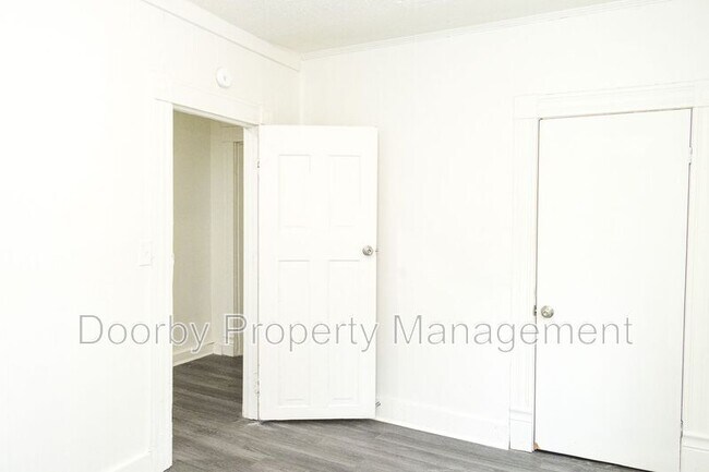 Building Photo - 4902 13th Ave