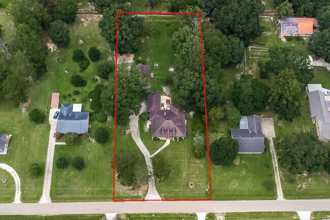 Building Photo - 12723 Pleasant Ridge Dr