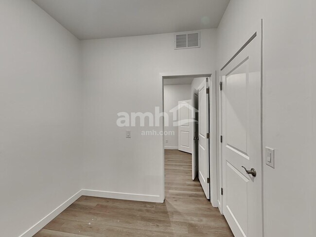 Building Photo - 12222 Thunder Creek Pky