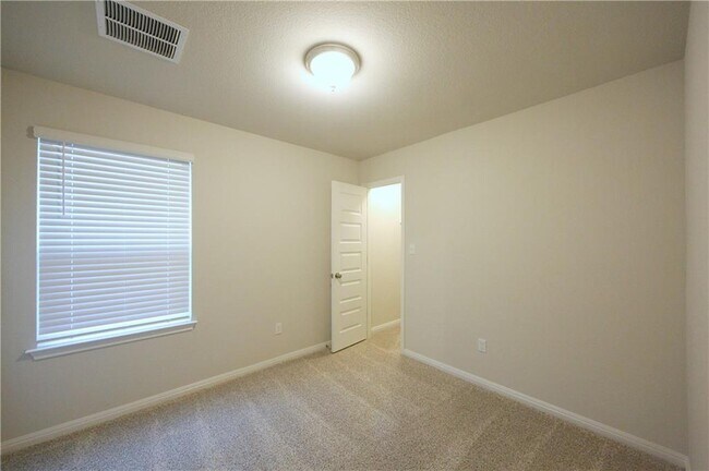 Building Photo - 1732 Fountain Bridge Dr