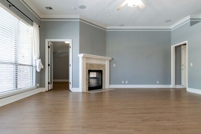 Building Photo - 17300 Zinc Dr