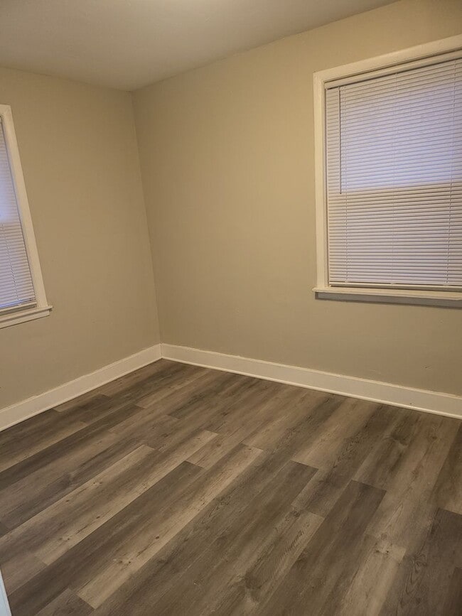 Building Photo - 3666 Glenway Ave