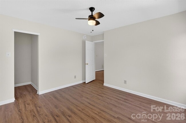Building Photo - 458 Settlers Ridge Dr