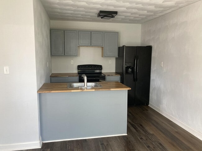 Building Photo - 3817 Wake Cir