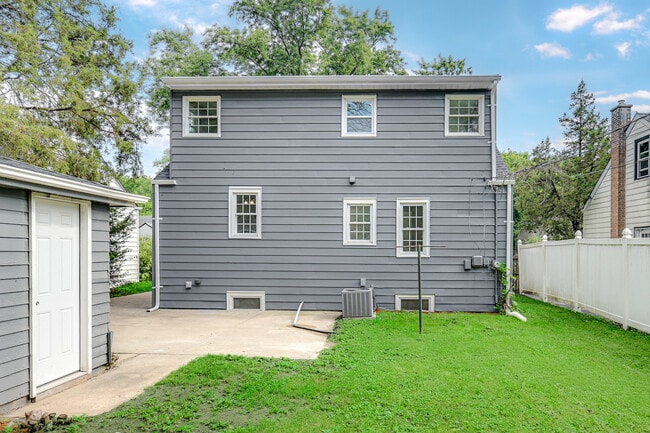 Building Photo - 3846 217th St