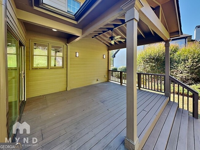 Building Photo - 12515 Magnolia Cir