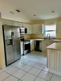 Building Photo - 3694 Miramontes Cir