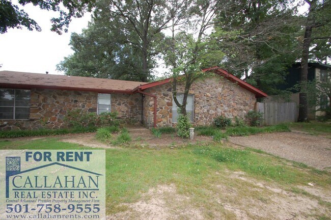 Building Photo - 6102 Woodview Dr N