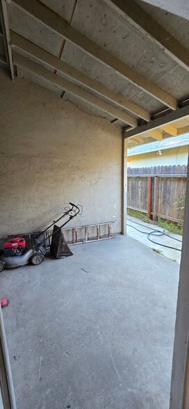 Outdoor Seating Area - 3314 Blue Ridge Cir