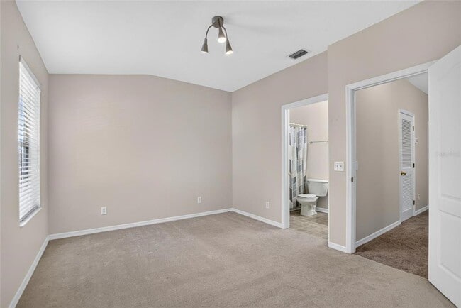 Building Photo - 15768 Fishhawk Falls Dr