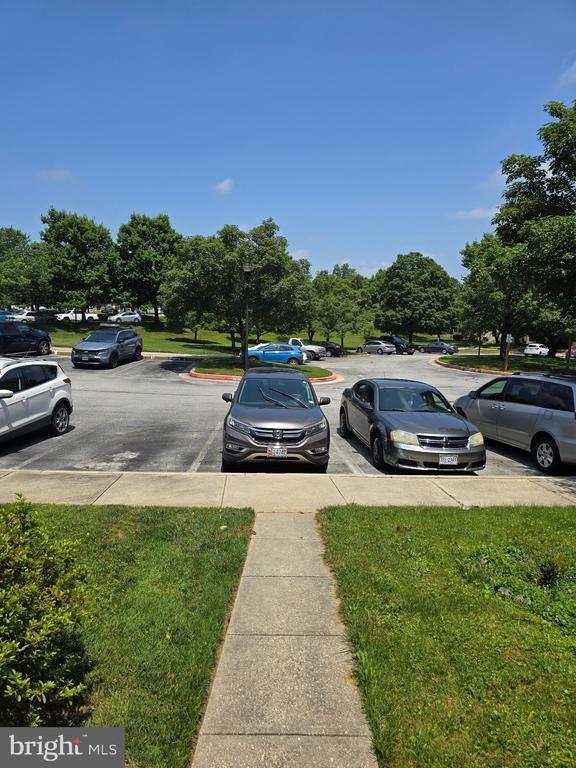 Building Photo - 8910 Pembrook Woods