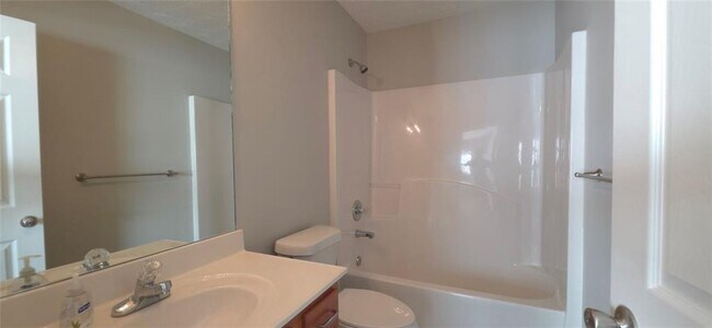 Building Photo - 1426 Penhurst Dr