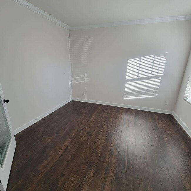 Building Photo - Spacious 4BR/.5BA Home in Steele Creek