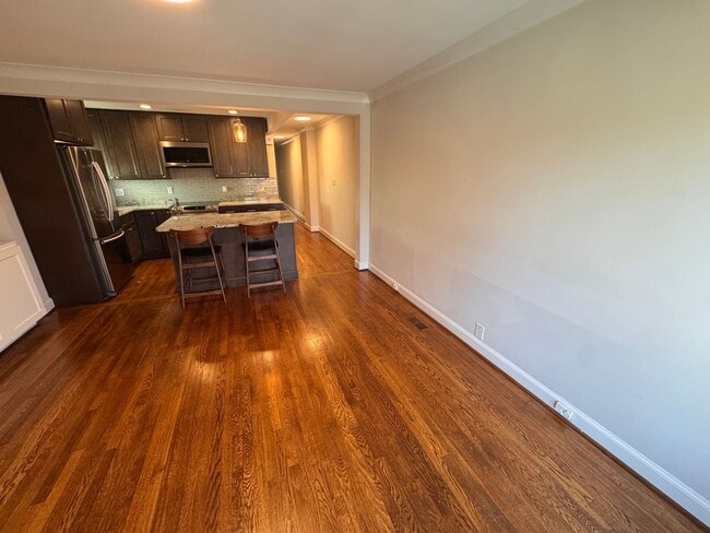 Building Photo - 908 Carolina Ave NW