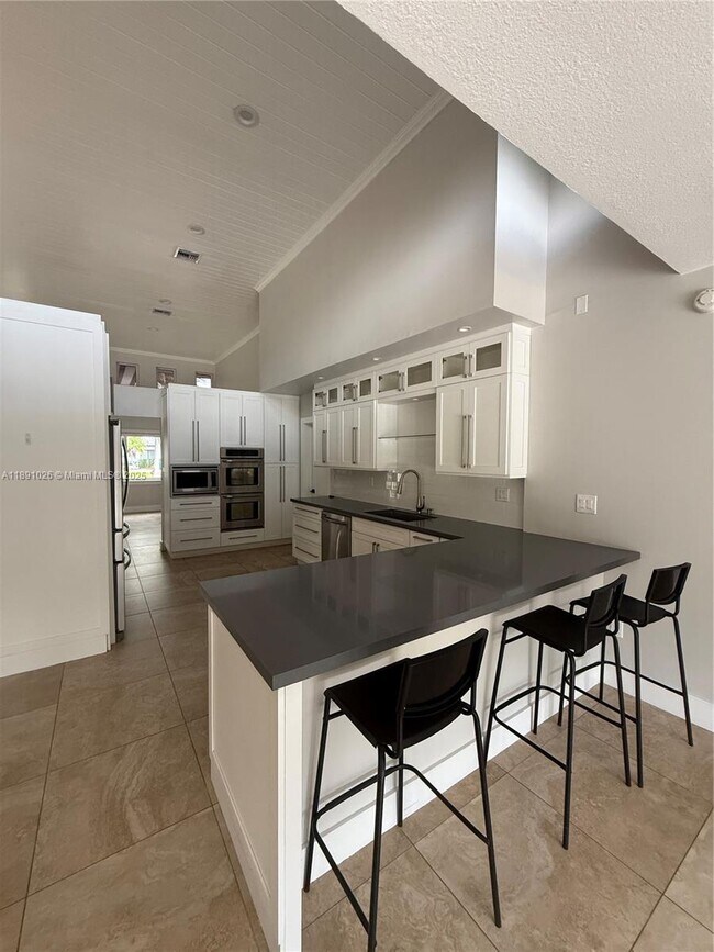 Building Photo - 17610 SW 80th Ct