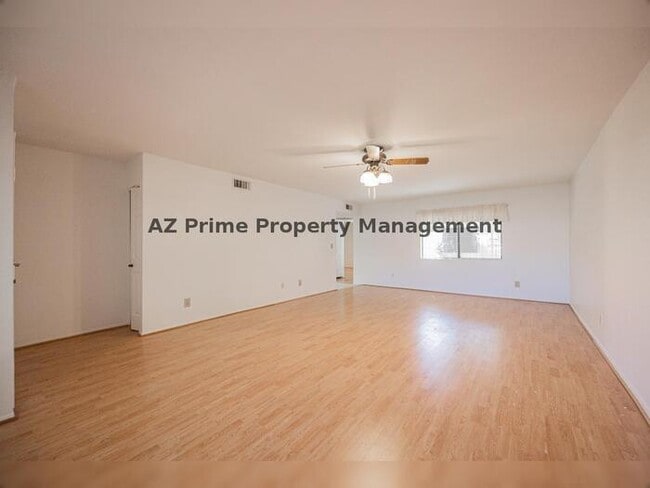 Building Photo - 5807 W Acoma Dr