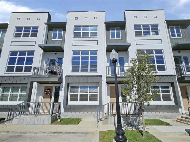 Primary Photo - 13325 Bee St