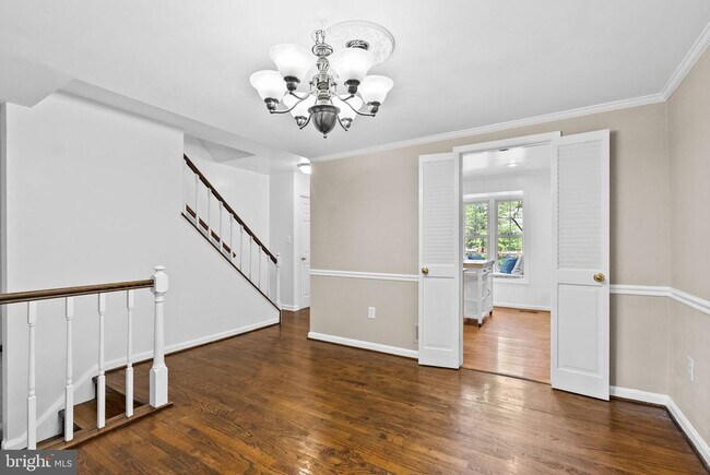 Building Photo - 804 Gibbon St